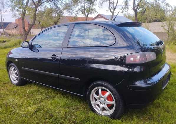 Seat Ibiza cena 9900 przebieg: 250000, rok produkcji 2007 z Leszno małe 37